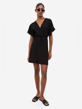H&M Black Crinkle Wrap dress